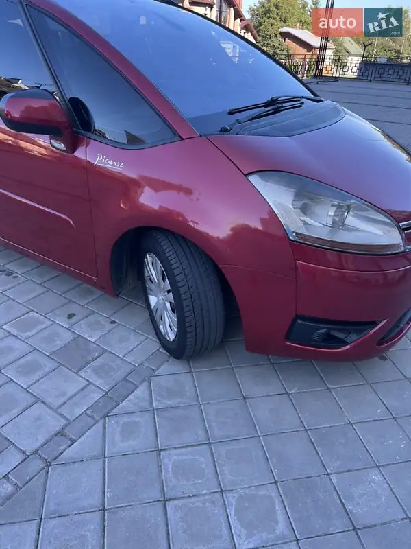 Микровэн Citroen C4 Picasso 2010 в 