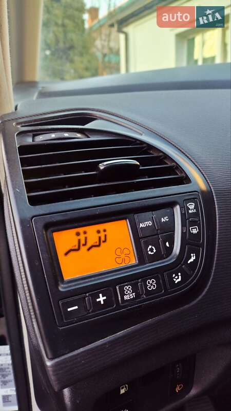 Микровэн Citroen C4 Picasso 2011 в Заре