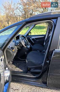 Микровэн Citroen C4 Picasso 2011 в 