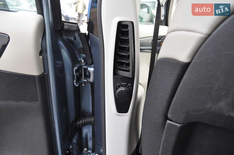 Микровэн Citroen C4 Picasso 2012 в Киеве
