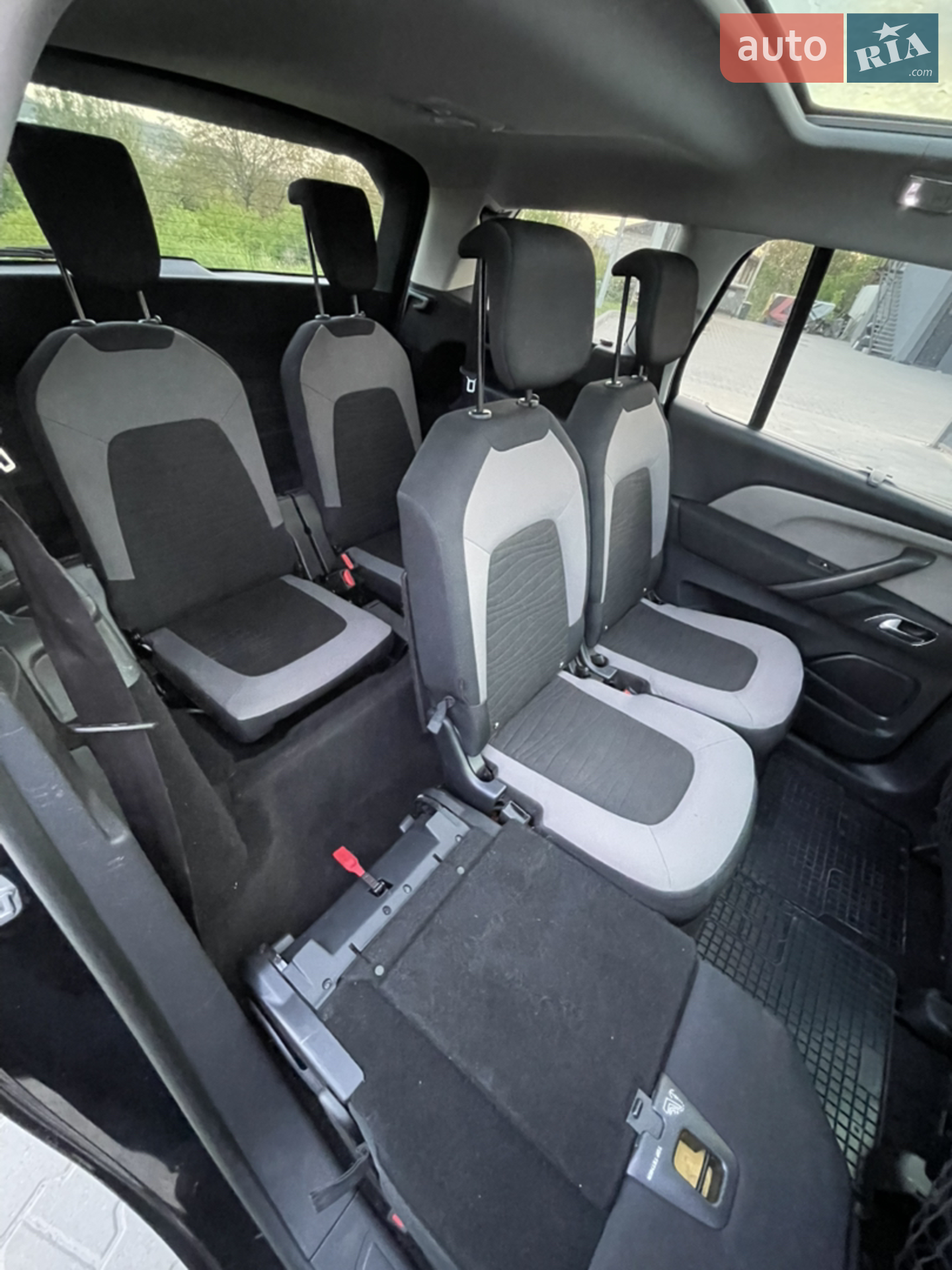 2014 Citroen C4 Picasso - мініатюра 38
