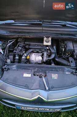 Микровэн Citroen C4 Picasso 2010 в 