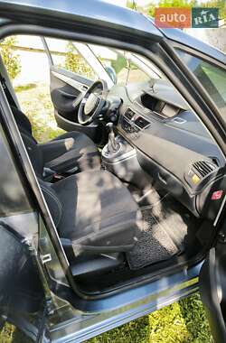 Микровэн Citroen C4 Picasso 2010 в 