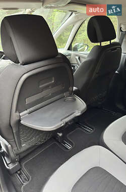Микровэн Citroen C4 Picasso 2013 в 