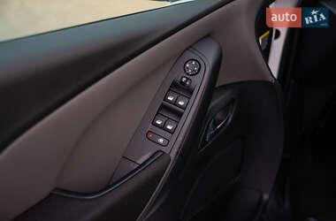 Мікровен Citroen C4 Picasso 2016 в 