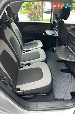 Мікровен Citroen C4 Picasso 2015 в 