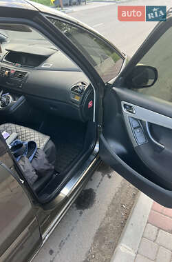 Микровэн Citroen C4 Picasso 2010 в 