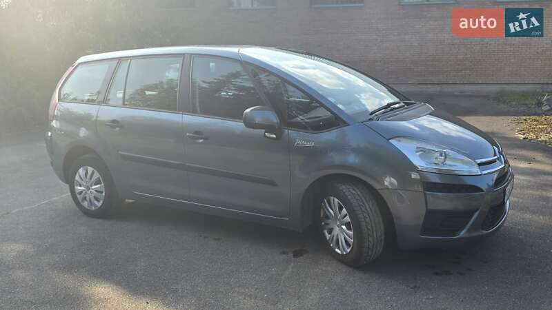 Микровэн Citroen C4 Picasso 2011 в 