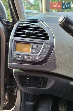 Микровэн Citroen C4 Picasso 2010 в 