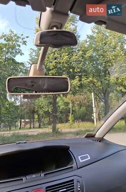 Микровэн Citroen C4 Picasso 2010 в 
