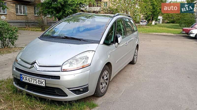 Микровэн Citroen C4 Picasso 2010 в 