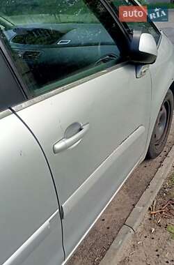 Микровэн Citroen C4 Picasso 2010 в 