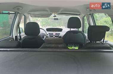 Микровэн Citroen C4 Picasso 2010 в 