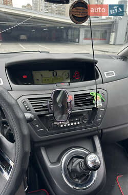 Микровэн Citroen C4 Picasso 2011 в 