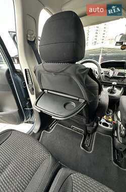 Микровэн Citroen C4 Picasso 2011 в 