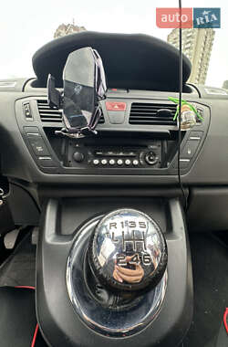 Микровэн Citroen C4 Picasso 2011 в 