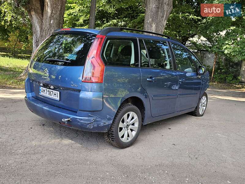 Микровэн Citroen C4 Picasso 2010 в 