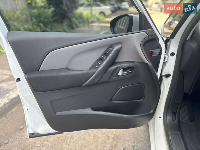 Микровэн Citroen C4 Picasso 2014 в Житомире фото 22 Микровэн Citroen C4 Picasso 2014 в Житомире