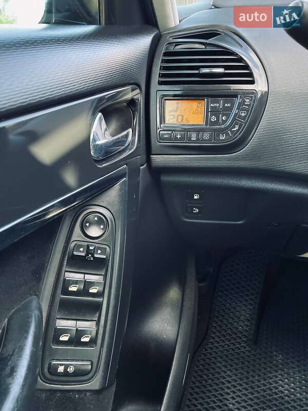 Минивэн Citroen C4 Picasso 2007 в Киеве фото 14 Минивэн Citroen C4 Picasso 2007 в Киеве