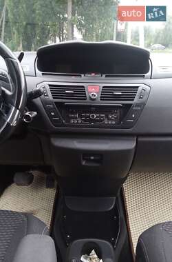 Микровэн Citroen C4 Picasso 2010 в 