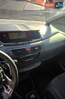 Микровэн Citroen C4 Picasso 2011 в 