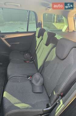 Микровэн Citroen C4 Picasso 2011 в 