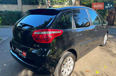 Микровэн Citroen C4 Picasso 2010 в 