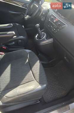 Микровэн Citroen C4 Picasso 2012 в 