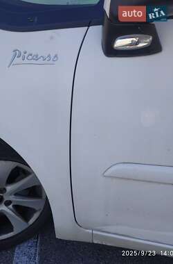 Микровэн Citroen C4 Picasso 2010 в 
