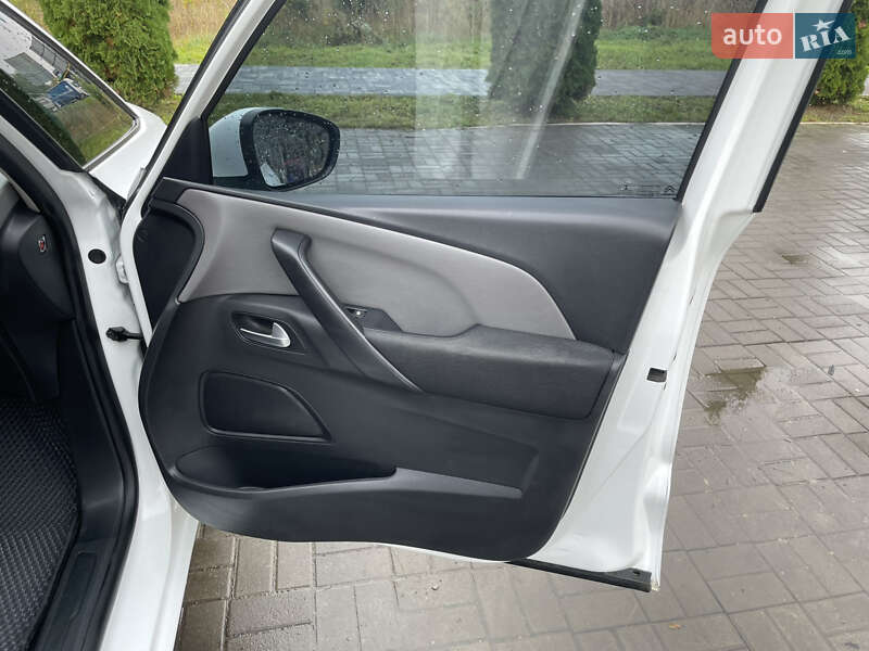 Микровэн Citroen C4 Picasso 2017 в Дубно фото 19 Микровэн Citroen C4 Picasso 2017 в Дубно