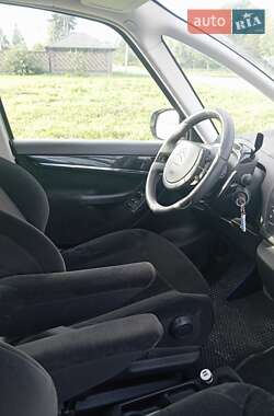 Микровэн Citroen C4 Picasso 2010 в 