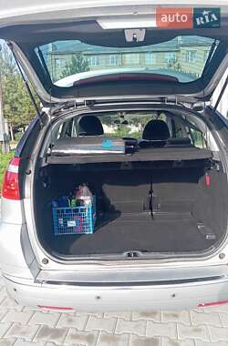 Микровэн Citroen C4 Picasso 2010 в 