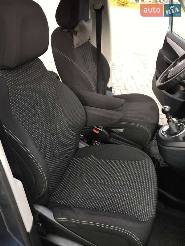 Мікровен Citroen C4 Picasso 2012 в Радехові фото 4 Мікровен Citroen C4 Picasso 2012 в Радехові