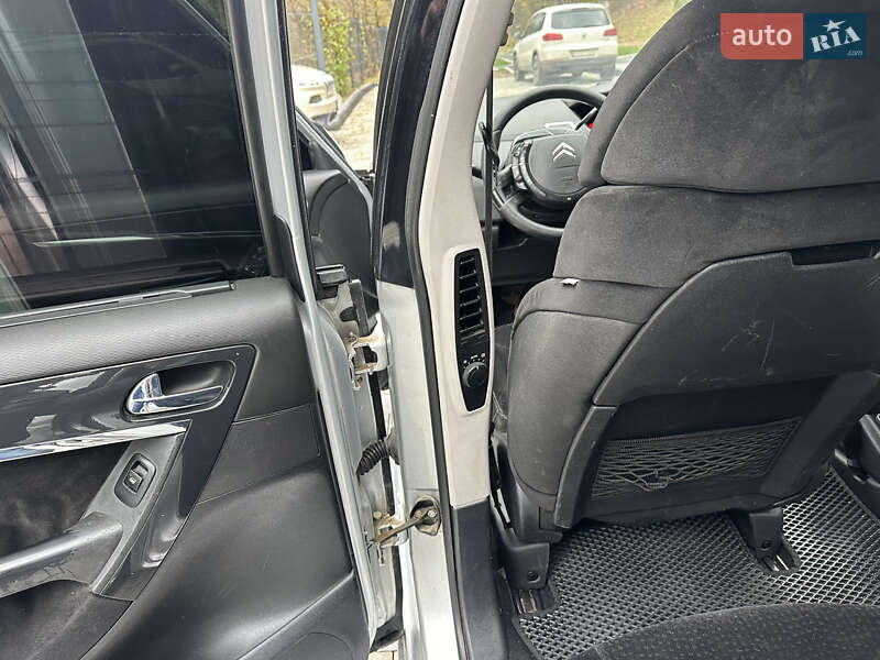 Мінівен Citroen C4 Picasso 2007 в Львові фото 31 Мінівен Citroen C4 Picasso 2007 в Львові
