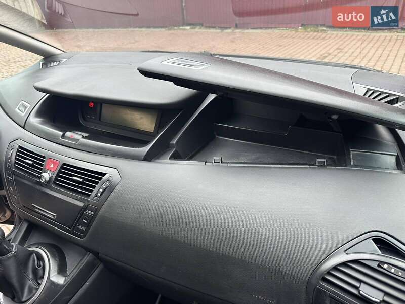 Мінівен Citroen C4 Picasso 2007 в Львові фото 45 Мінівен Citroen C4 Picasso 2007 в Львові