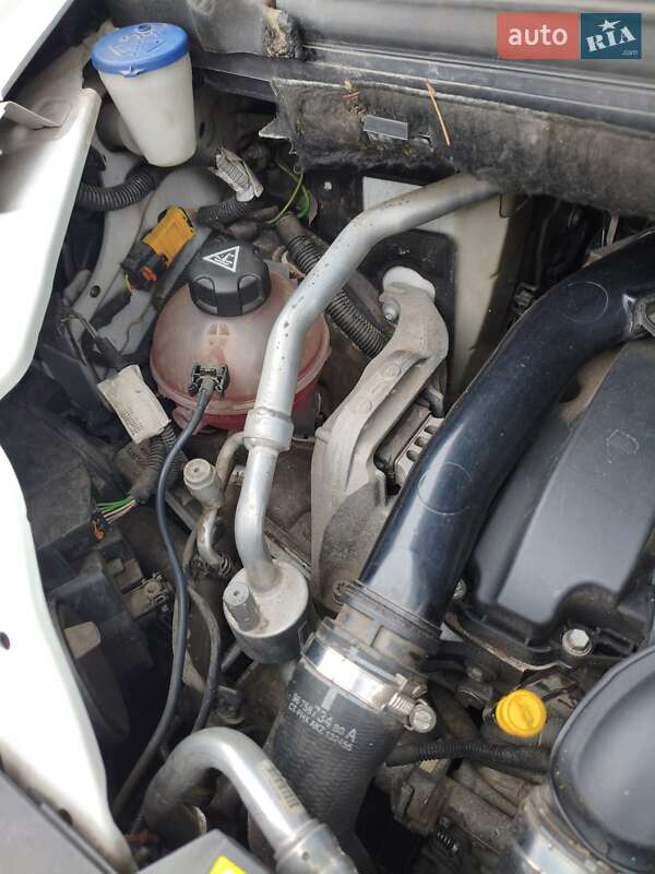 Мікровен Citroen C4 Picasso 2016 в Києві фото 9 Мікровен Citroen C4 Picasso 2016 в Києві