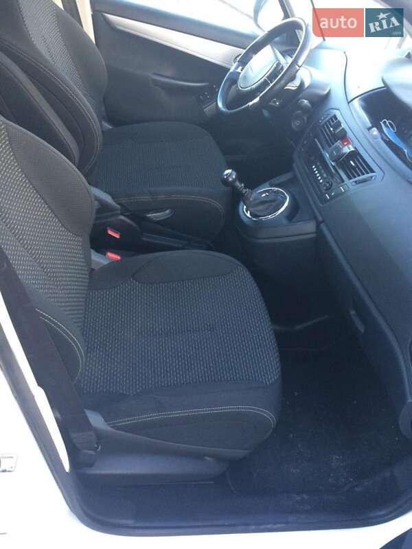 Мікровен Citroen C4 Picasso 2013 в Стрию