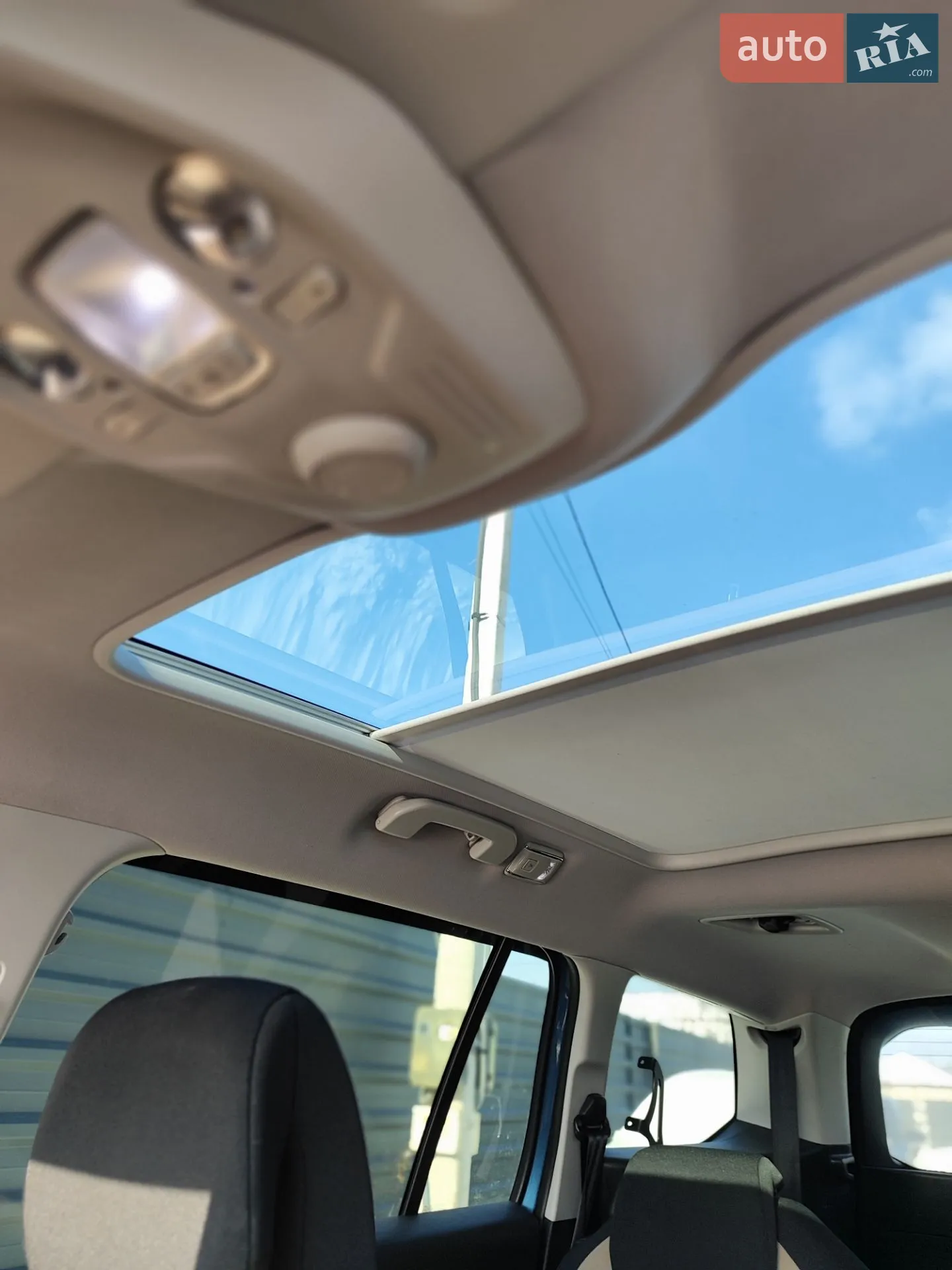 2015 Citroen C4 Picasso - мініатюра 18