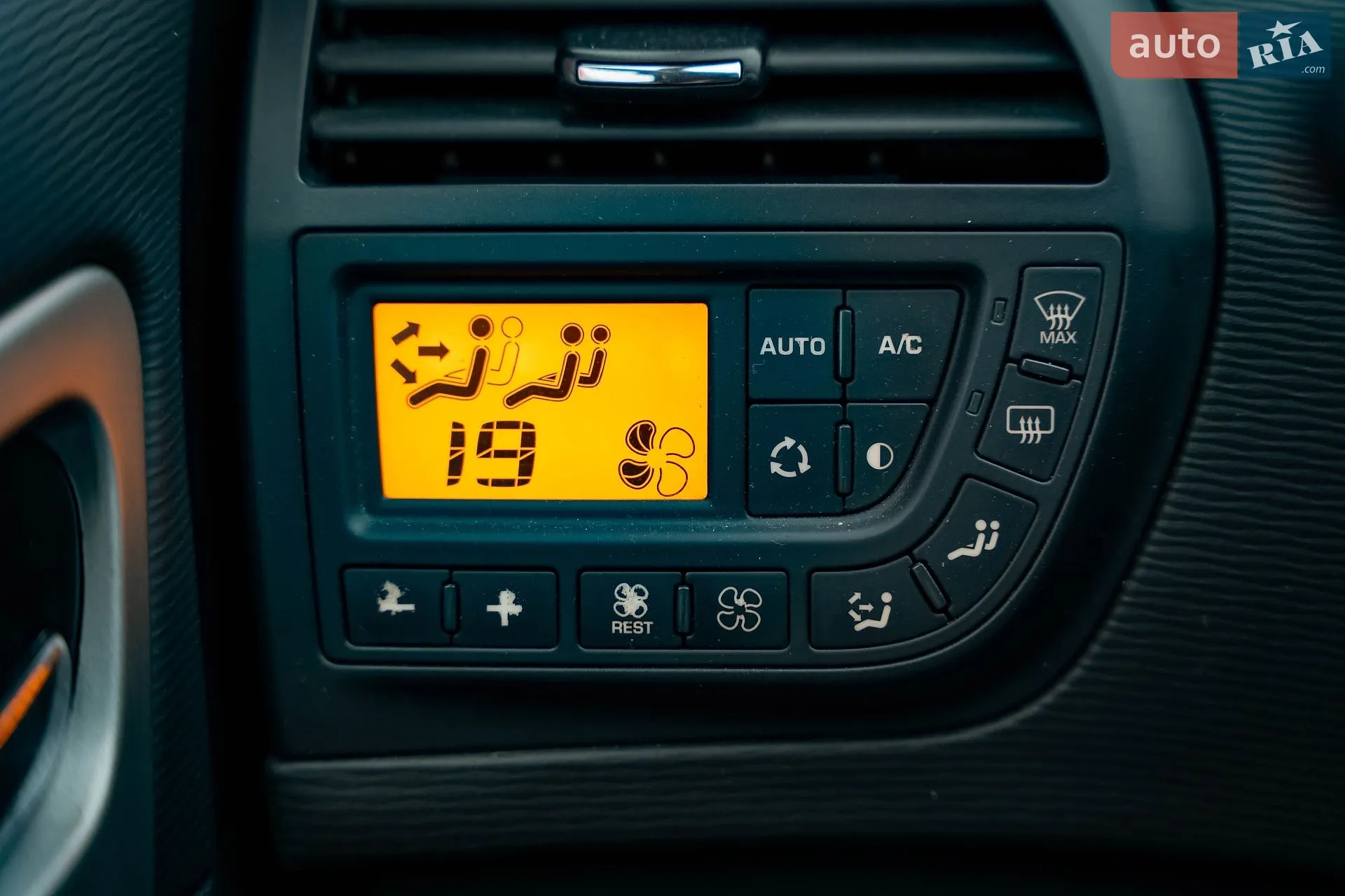 2010 Citroen C4 Picasso - мініатюра 15