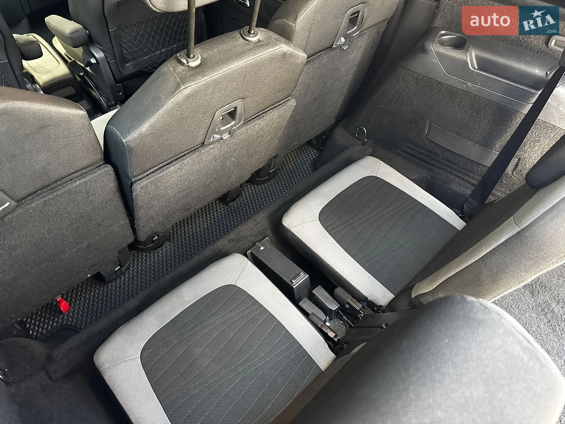 2013 Citroen C4 Picasso - мініатюра 32