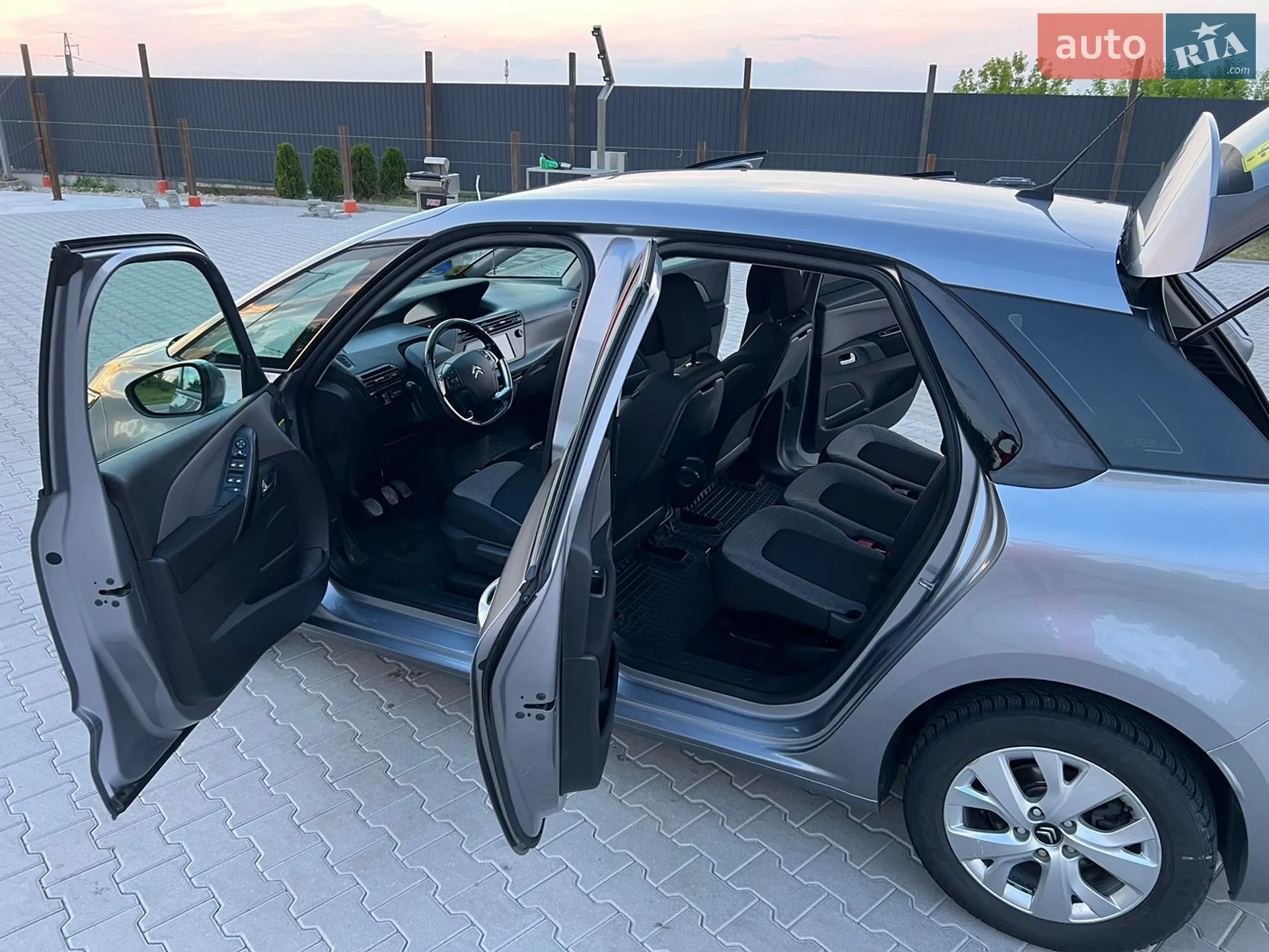 2016 Citroen C4 Picasso - мініатюра 10