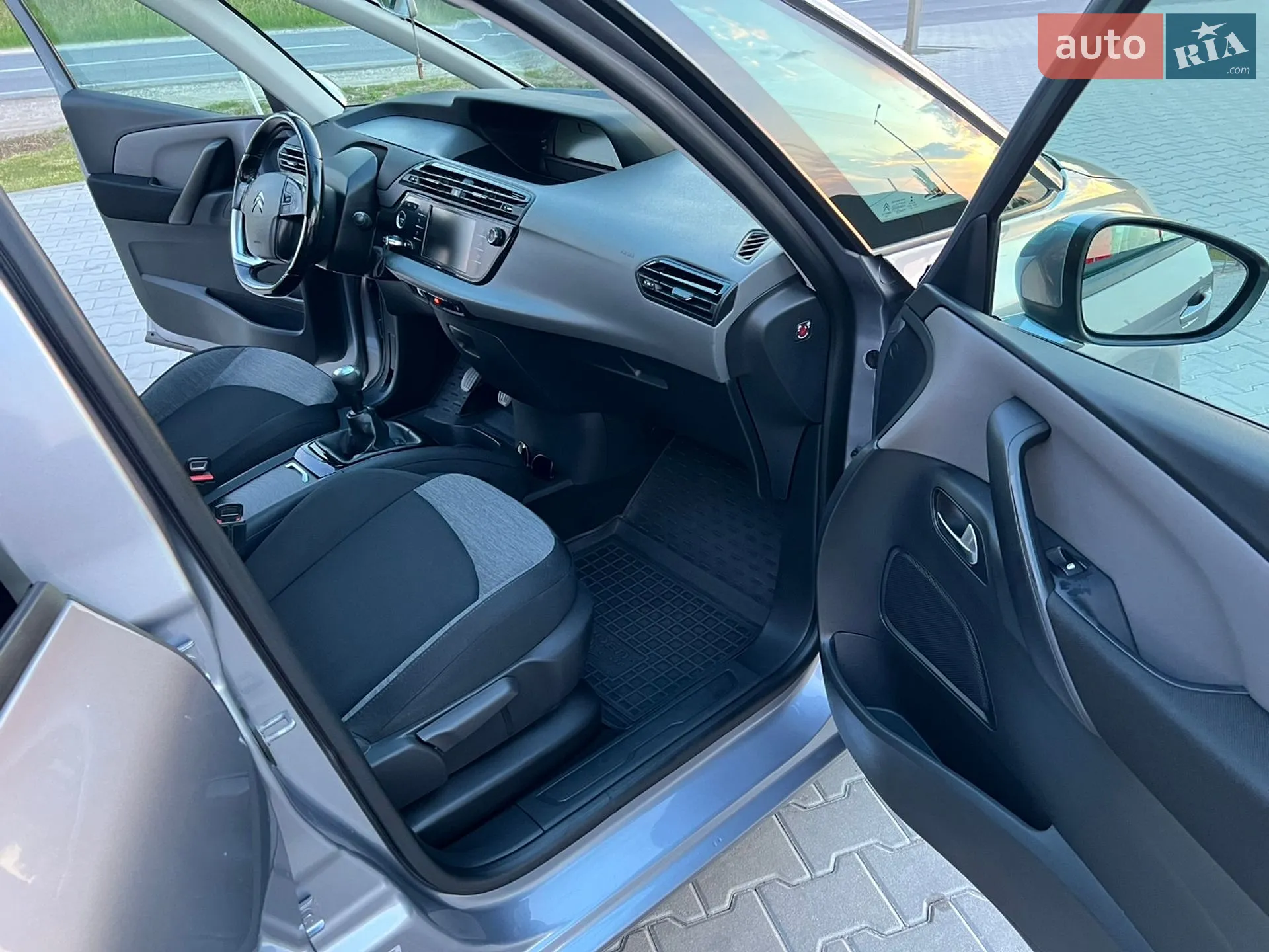 2016 Citroen C4 Picasso - мініатюра 17