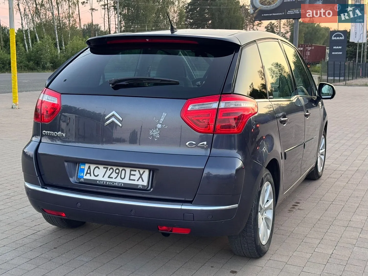 2010 Citroen C4 Picasso - мініатюра 10