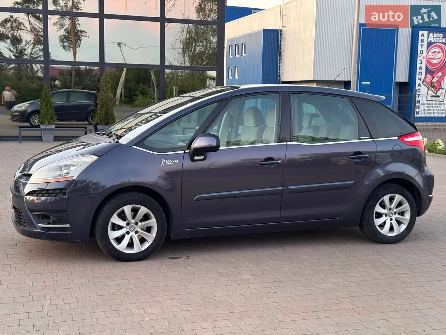 2010 Citroen C4 Picasso - мініатюра 16