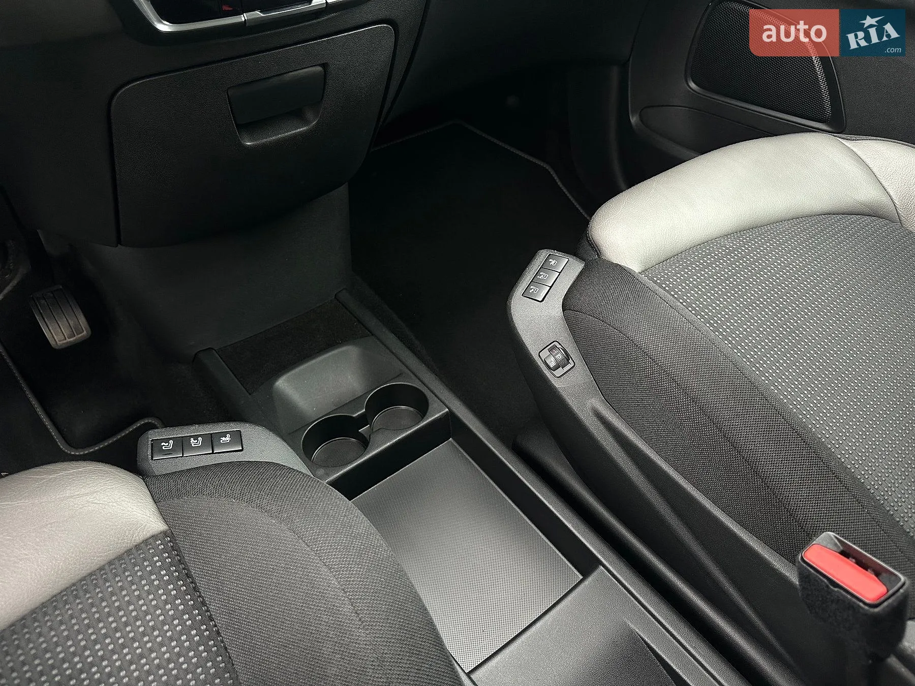 2021 Citroen C4 SpaceTourer - мініатюра 33