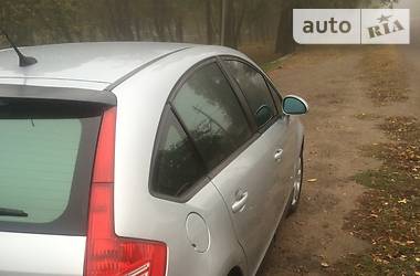 Хэтчбек Citroen C4 2005 в Долинской