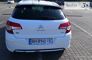 Седан Citroen C4 2012 в 