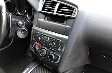 Хетчбек Citroen C4 2013 в 
