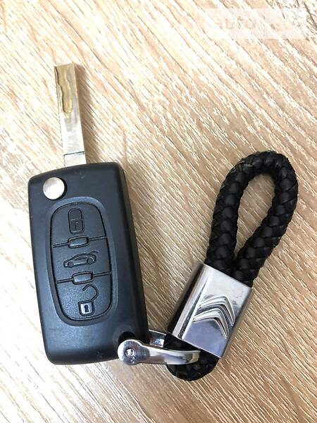 Хетчбек Citroen C4 2008 в Рівному фото 32 Хетчбек Citroen C4 2008 в Рівному