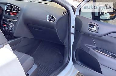 Хетчбек Citroen C4 2012 в 
